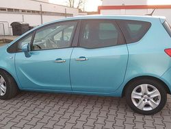 Blau Gebraucht 2010 Opel Meriva Innovation Van / Kleinbus | 4.999 € (Teuer)