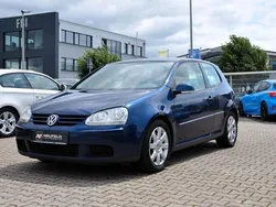 Blau Gebraucht 2005 VW Golf V Sportline Limousine | 2.900 € (Teuer)