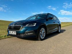 Blau Gebraucht 2023 Skoda Octavia Style Kombi | 25.495 € (Fairer Preis)