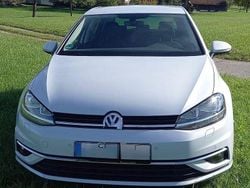 Weiß Gebraucht 2019 VW Golf VII Join Limousine | 15.800 € (Fairer Preis)