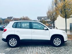 Weiß Gebraucht 2011 VW Tiguan SUV | 9.500 € (Etwas zu teuer)