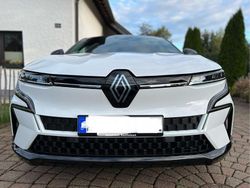 Weiß Gebraucht 2022 Renault Megane E-Tech Komfort Limousine | 22.999 € (Guter Preis)