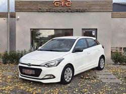 Weiß Gebraucht 2015 Hyundai i20 Classic Kleinwagen | 8.950 € (Fairer Preis)