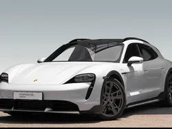 Grau Gebraucht 2023 Porsche Taycan Cross Turismo Limousine | 107.900 € (Superpreis)