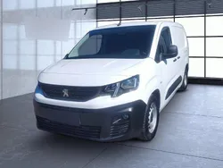 Weiss Gebraucht 2020 Peugeot Partner Van / Kleinbus | 14.089 € (Etwas zu teuer)