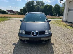 Grau Gebraucht 2010 Seat Alhambra Vigo Van / Kleinbus | 5.100 € (Etwas zu teuer)