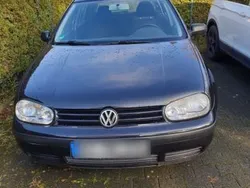 Schwarz Gebraucht 2001 VW Golf IV Edition Limousine | 1.500 € (Guter Preis)