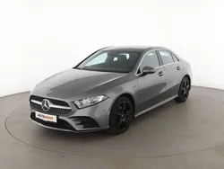 Grau Gebraucht 2020 Mercedes A250 AMG line Limousine | 25.390 € (Etwas zu teuer)