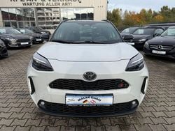 Weiß Gebraucht 2025 Toyota Yaris Hybrid Sport Limousine | 29.999 € (Teuer)