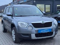 Grau Gebraucht 2011 Skoda Yeti Plus Edition SUV | 8.390 € (Etwas zu teuer)