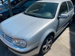 Silber Gebraucht 2001 VW Golf IV Limousine | 490 € (Fairer Preis)