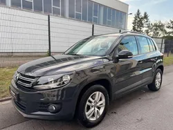 Uranograu Gebraucht 2015 VW Tiguan Trendline SUV | 10.990 € (Guter Preis)