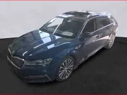 Lavablau metallic met. Gebraucht 2021 Skoda Superb LAURIN & KLEMENT Kombi | 32.690 € (Fairer Preis)