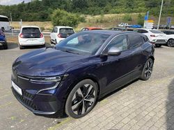 Blau Gebraucht 2024 Renault Megane E-Tech Techno Limousine | 32.550 €