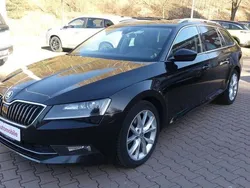 Schwarz (metallic) Gebraucht 2016 Skoda Superb Kombi | 16.990 € (Fairer Preis)