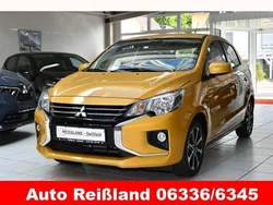 Gelb Neu 2025 Mitsubishi Space Star Select+ Limousine | 16.490 €