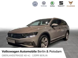 Mondsteingrau Gebraucht 2023 VW Passat Alltrack Kombi | 32.870 € (Superpreis)