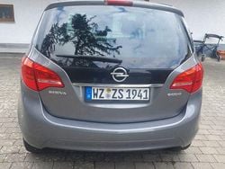Grau Gebraucht 2016 Opel Meriva Active Van / Kleinbus | 4.800 € (Guter Preis)