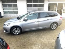 Silber Gebraucht 2021 Peugeot 308 SW Limousine | 13.300 € (Guter Preis)