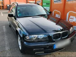 Schwarz Gebraucht 1999 BMW 318 Kombi | 2.500 €