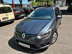 Grau Gebraucht 2020 Renault Mégane GrandTour Kombi | 7.950 € (Fairer Preis)