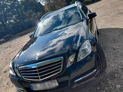 Schwarz Gebraucht 2011 Mercedes E200 Kombi | 4.999 € (Guter Preis)
