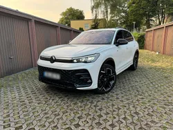 Weiß Gebraucht 2024 VW Tiguan R-line SUV | 55.700 €