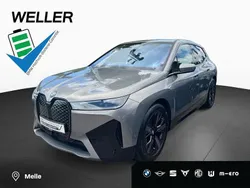 Grau Gebraucht 2024 BMW iX Sport Line SUV | 53.450 € (Guter Preis)