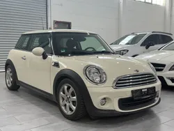 Weiß Gebraucht 2012 Mini ONE Kleinwagen | 3.999 € (Guter Preis)
