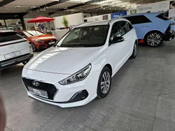 Polar white Gebraucht 2020 Hyundai i30 YES! Kombi | 18.880 € (Etwas zu teuer)