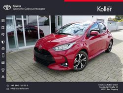 Rot Gebraucht 2024 Toyota Yaris Limousine | 19.490 € (Fairer Preis)