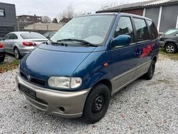 Gebraucht 2000 Nissan Serena Van / Kleinbus | 2.200 €