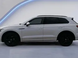 Oryxweiß perlmutteffekt Gebraucht 2023 VW Touareg Elegance SUV | 56.889 € (Superpreis)