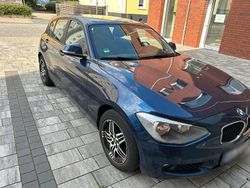 Blau Gebraucht 2013 BMW 118 Kleinwagen | 7.990 € (Fairer Preis)