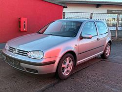 Grau Gebraucht 2003 VW Golf Ocean Limousine | 1.650 € (Fairer Preis)