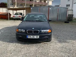Blau Gebraucht 2000 BMW 316 Limousine | 600 € (Superpreis)