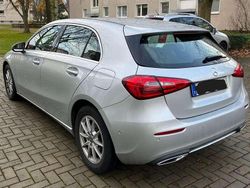Silber Gebraucht 2018 Mercedes A200 Kleinwagen | 18.999 € (Fairer Preis)