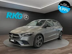 Grau Gebraucht 2025 Mercedes B200 AMG Van / Kleinbus | 43.890 €
