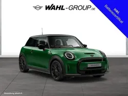 Grün Gebraucht 2022 Mini Cooper SE Classic Kleinwagen | 18.890 € (Fairer Preis)