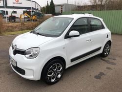 Weiß Gebraucht 2021 Renault Twingo Zen Kleinwagen | 8.990 € (Guter Preis)