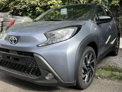Grau Gebraucht 2024 Toyota Aygo Team Kleinwagen | 16.980 € (Fairer Preis)
