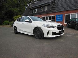 Alpinweiss iii Gebraucht 2021 BMW 118 Shadowline Kleinwagen | 21.599 € (Fairer Preis)