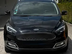 Schwarz Gebraucht 2017 Ford S-MAX Vignale Van / Kleinbus | 17.900 € (Guter Preis)