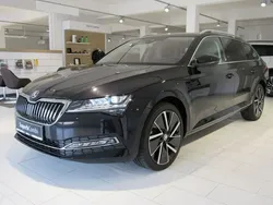 Blackmagic perleffekt Gebraucht 2024 Skoda Superb Style Kombi | 38.890 € (Guter Preis)