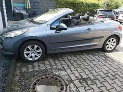 Silber Gebraucht 2008 Peugeot 207 CC Cabrio | 2.500 € (Etwas zu teuer)