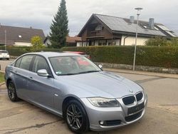 Blau Gebraucht 2011 BMW 320 Comfort Edition Limousine | 6.999 € (Fairer Preis)