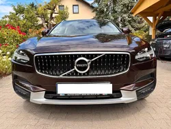 Braun Gebraucht 2017 Volvo V90 CC Kombi | 26.500 € (Guter Preis)
