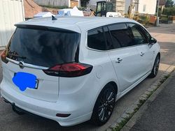 Weiß Gebraucht 2014 Opel Zafira Tourer OPC Van / Kleinbus | 9.700 € (Fairer Preis)