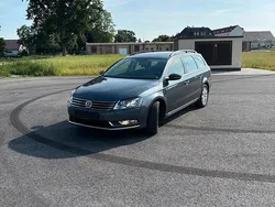 Grau Gebraucht 2014 VW Passat Comfortline Kombi | 9.800 € (Fairer Preis)