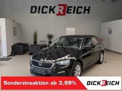 Schwarz Gebraucht 2023 Skoda Scala Ambition Kleinwagen | 18.450 € (Superpreis)